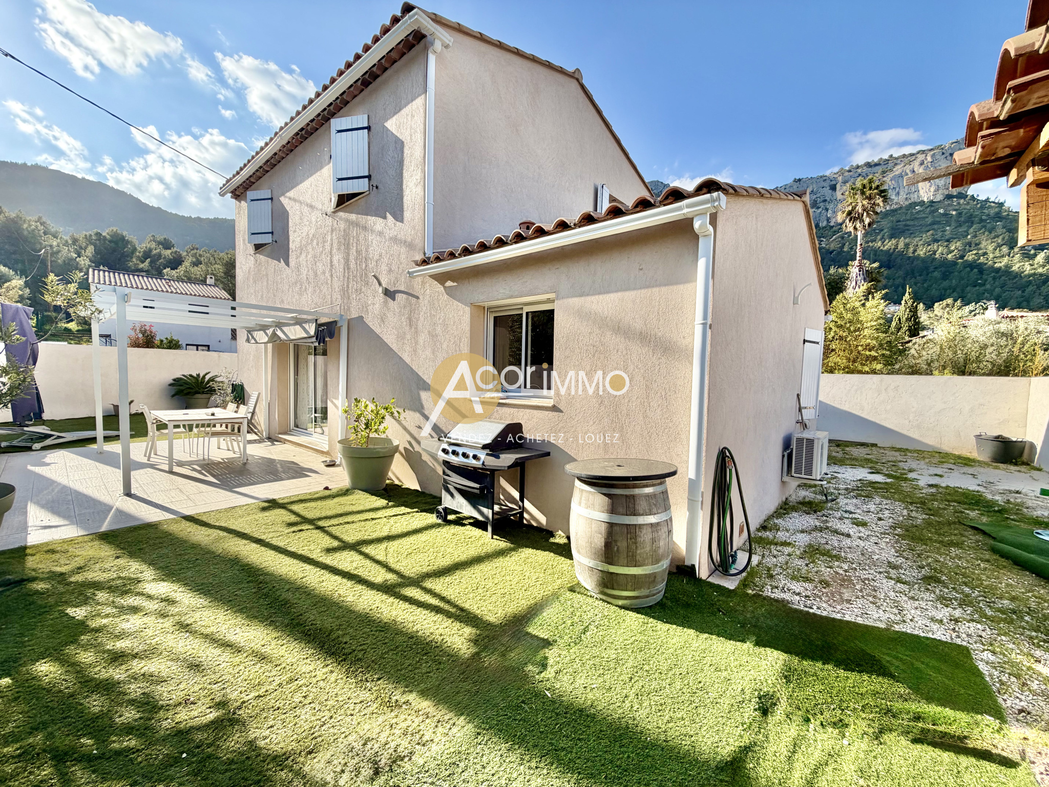 Maison-Villa - Le Revest-les-Eaux