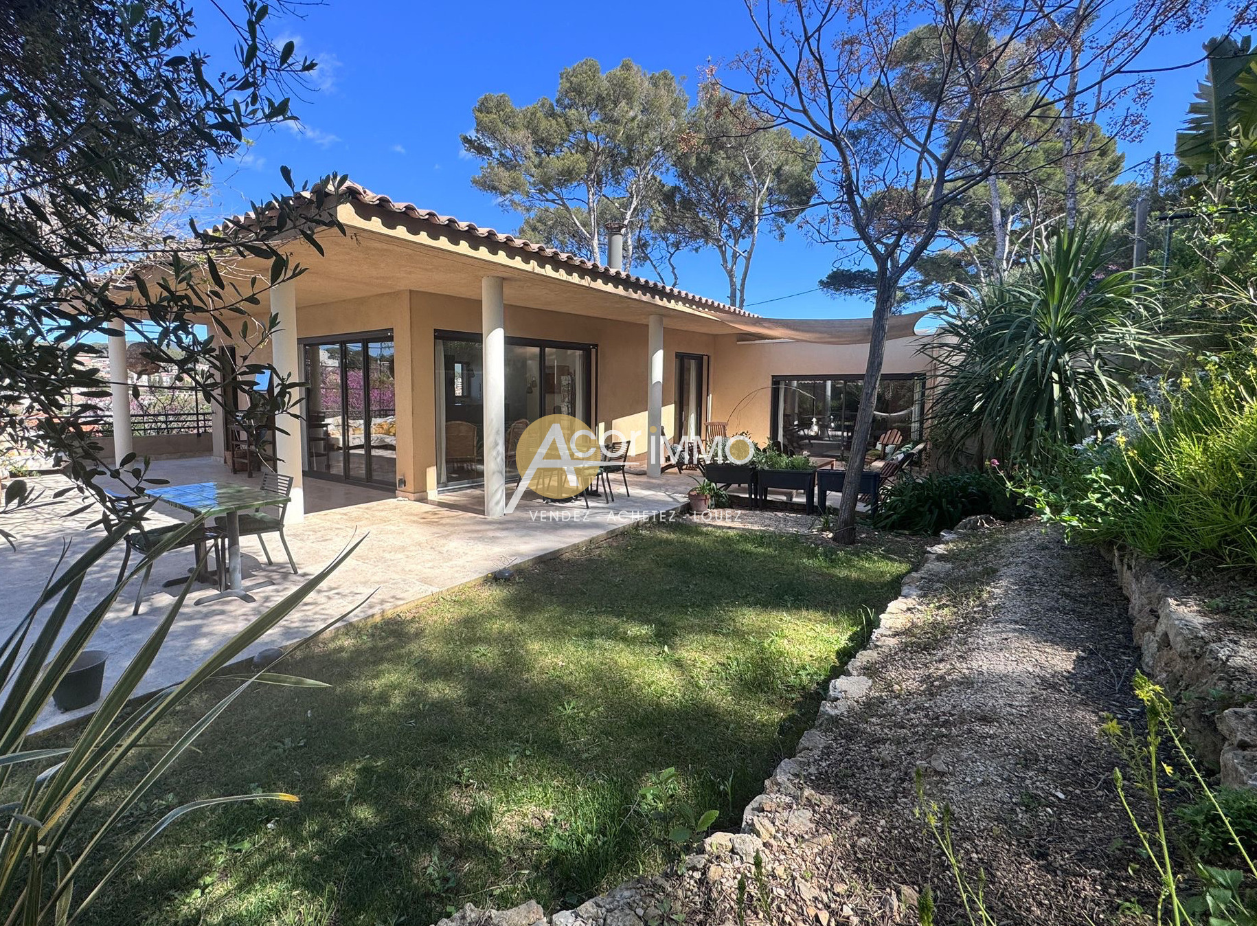 Maison-Villa - Sanary-sur-Mer