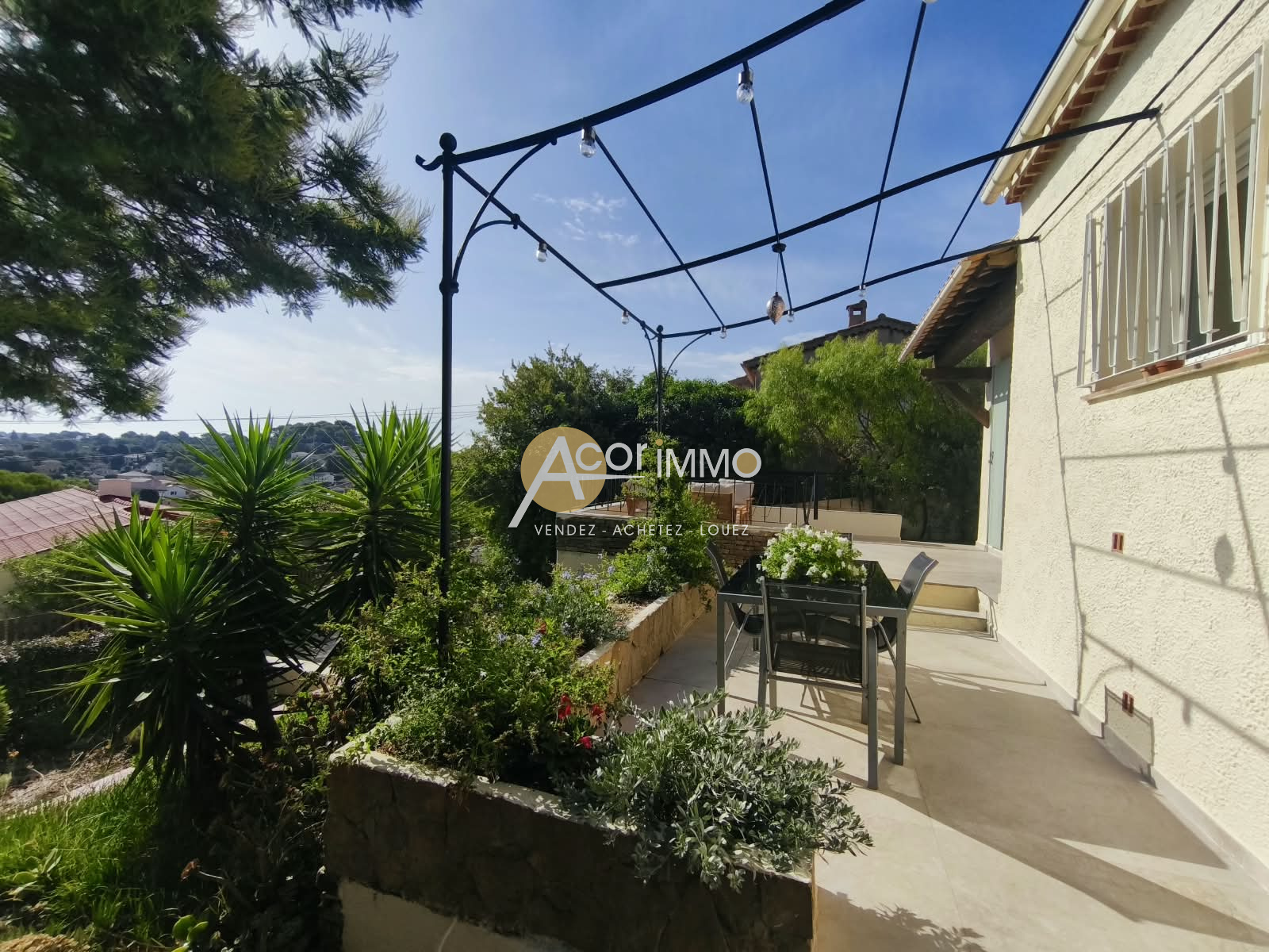 Maison-Villa - Six-Fours-les-Plages