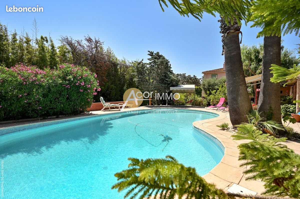 Maison-Villa - Six-Fours-les-Plages