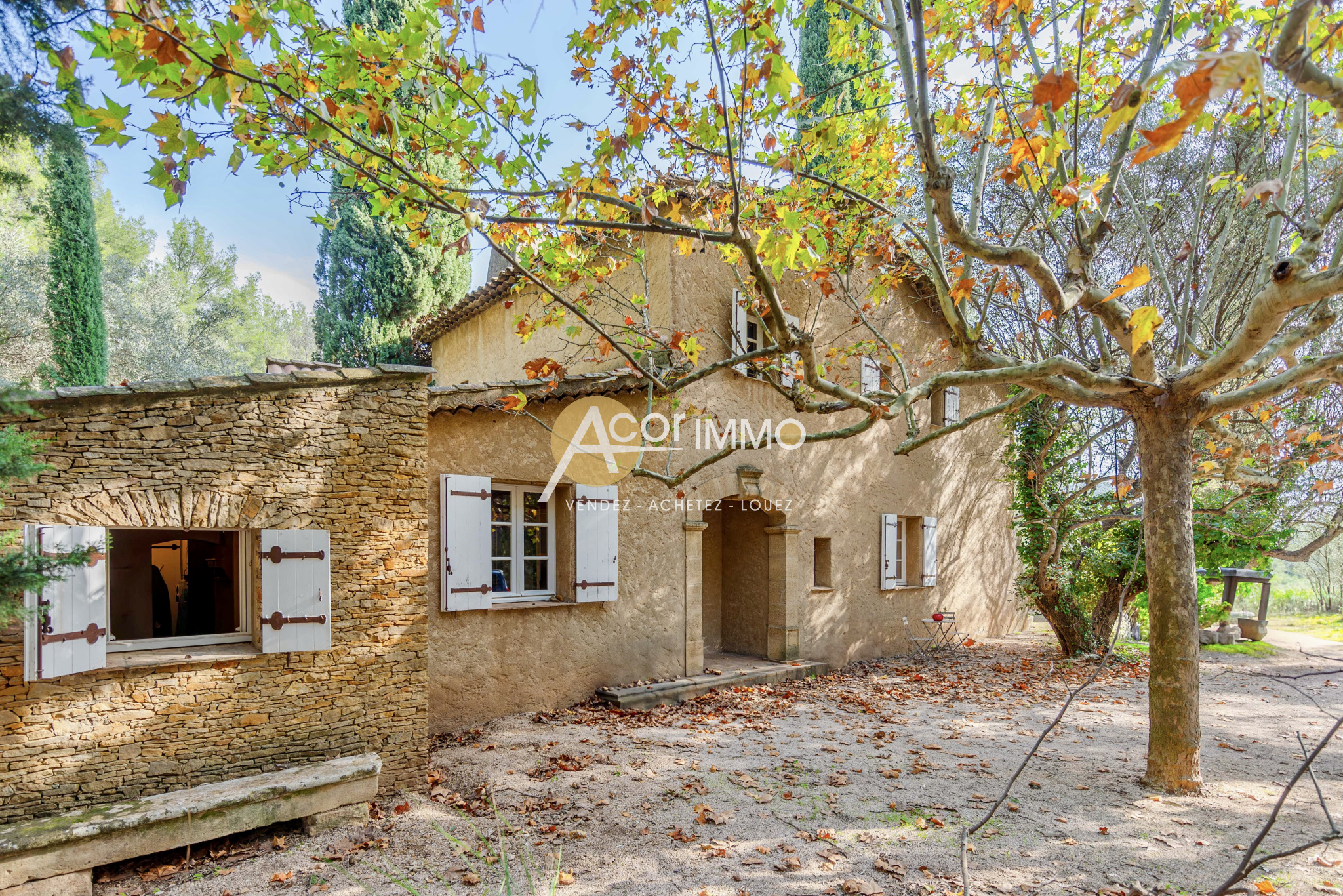 Maison 10 pièces 400 m² · à Le Revest les Eaux · 400 m² · 1 560 000 €